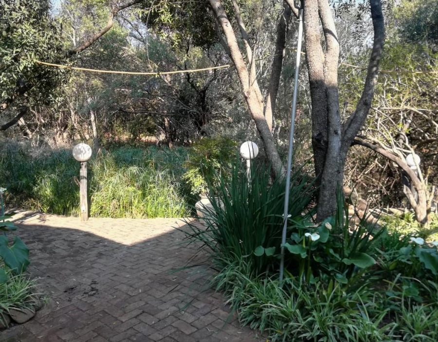 4 Bedroom Property for Sale in Hartbeespoort Rural North West